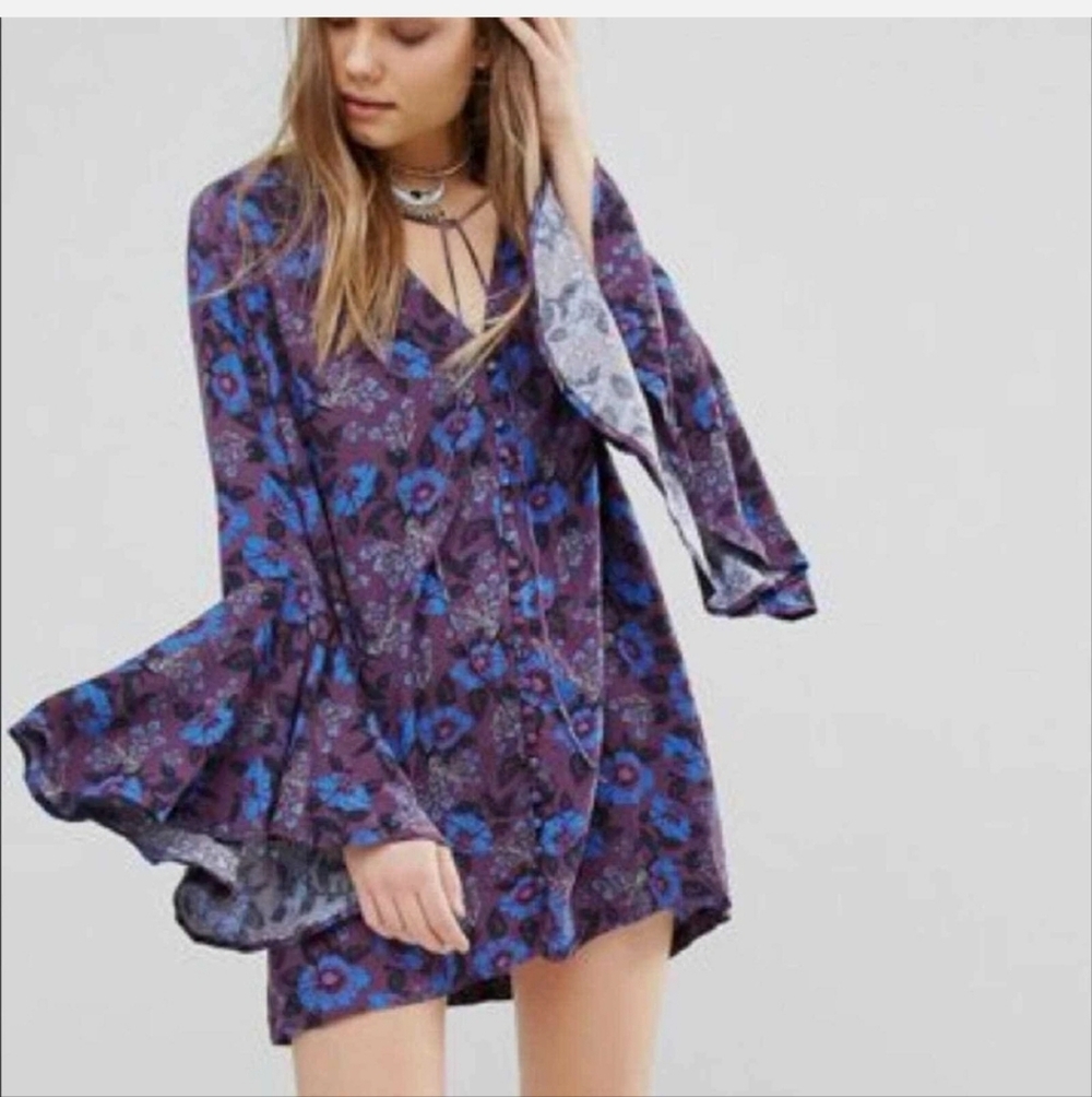 Free People Magic Mystery Tunic Floral Bell Sleeve Open Ties Neck Purple Blue